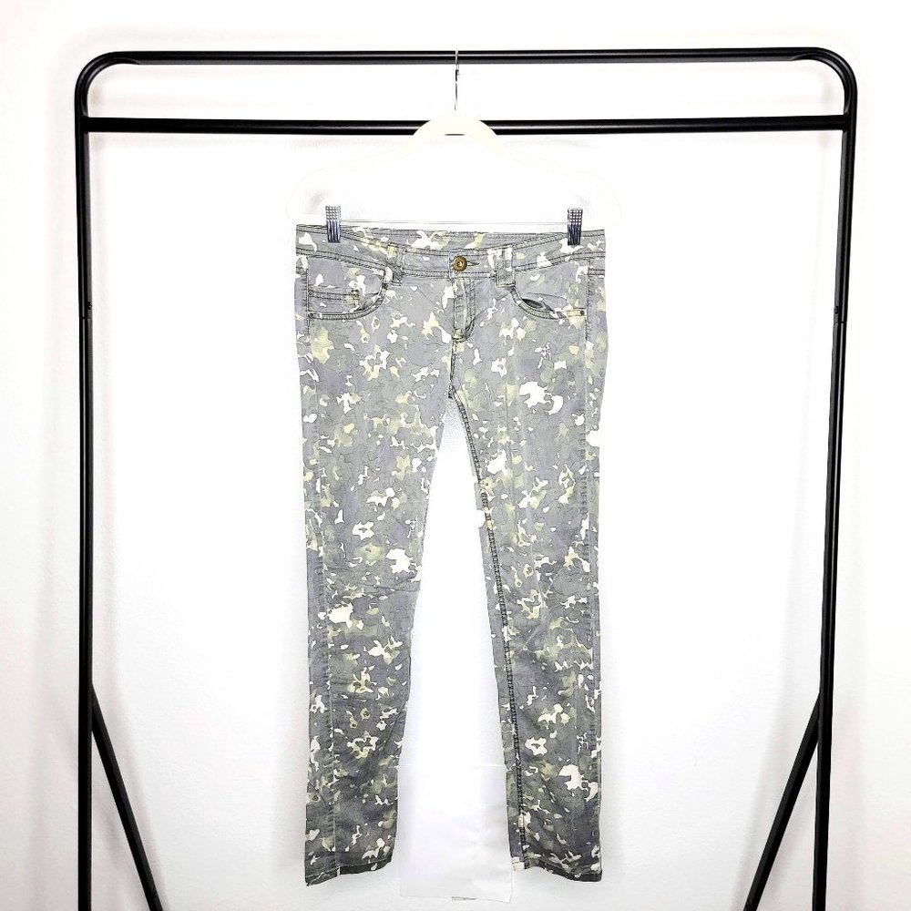TRF Collection Women's Green Gray Camouflage Skinny Low Rise Jeans Size 8